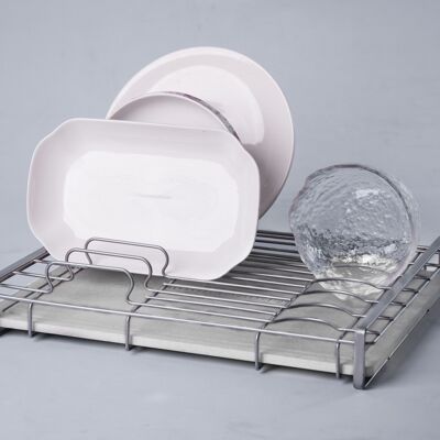Grauer Abtropfbehälter von Iluka: Innovatives Design, schnelle Absorption und optimale Hygiene für die Küche