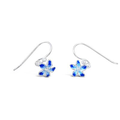 Hermosos aretes de flores azules y blancas