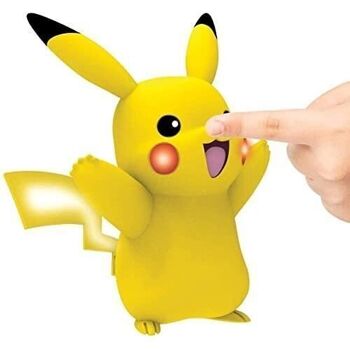 Bandai - Pokémon - Figurine My Partner Pikachu - Figurine électronique interactive avec capteurs tactiles qui "parle", bouge et s'illumine - Réf : WT97759 2