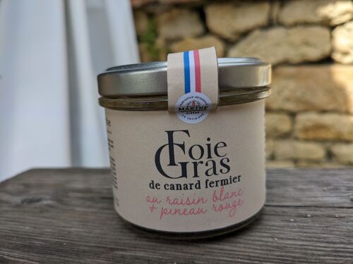 Foie gras de canard fermier au raisin et Pineau rouge