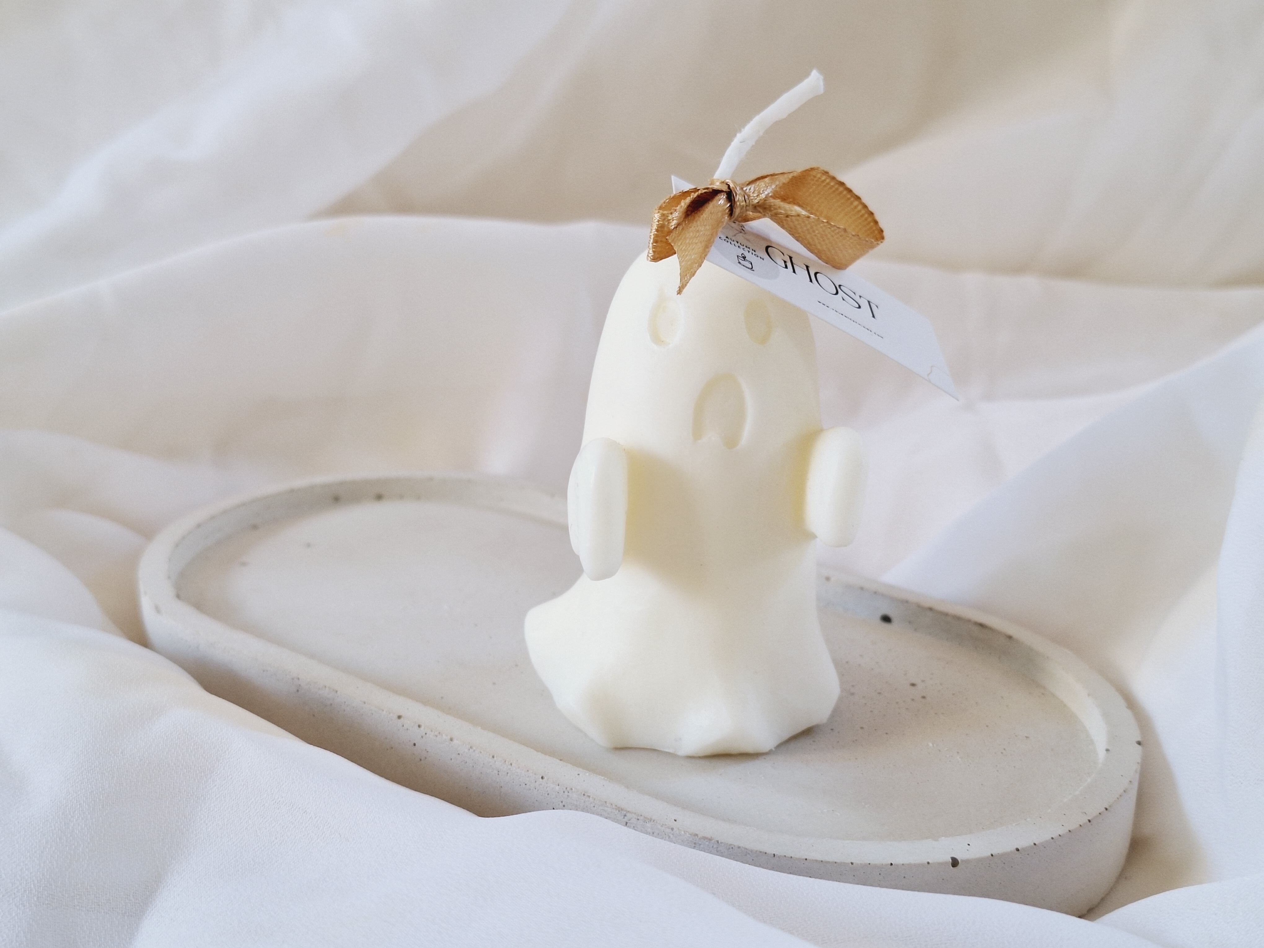 Vela decorativa de cera de soja otoño fantasma de cedro y sándalo