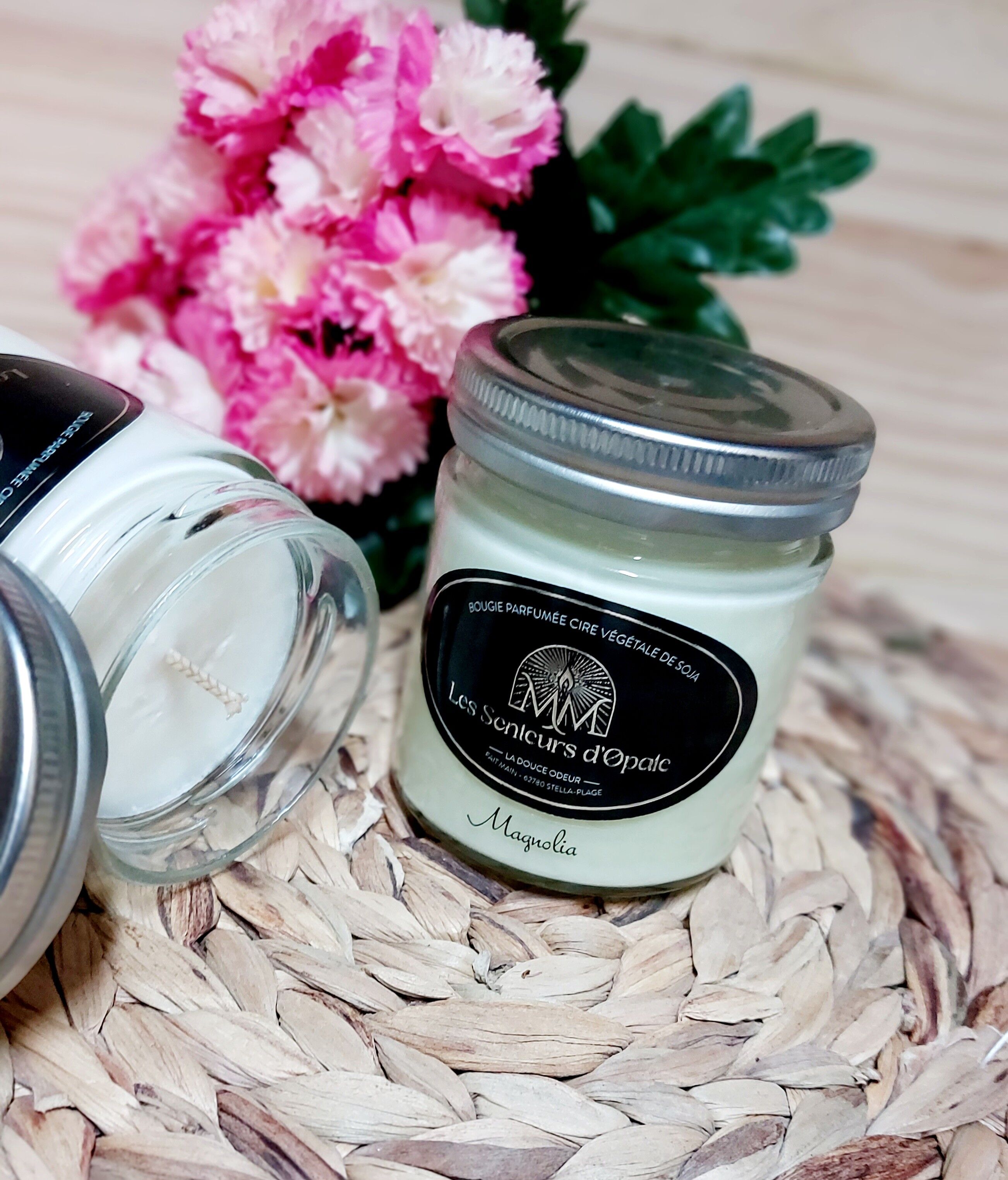 Duftkerze aus pflanzlichem Sojawachs - MAGNOLIA (150g)