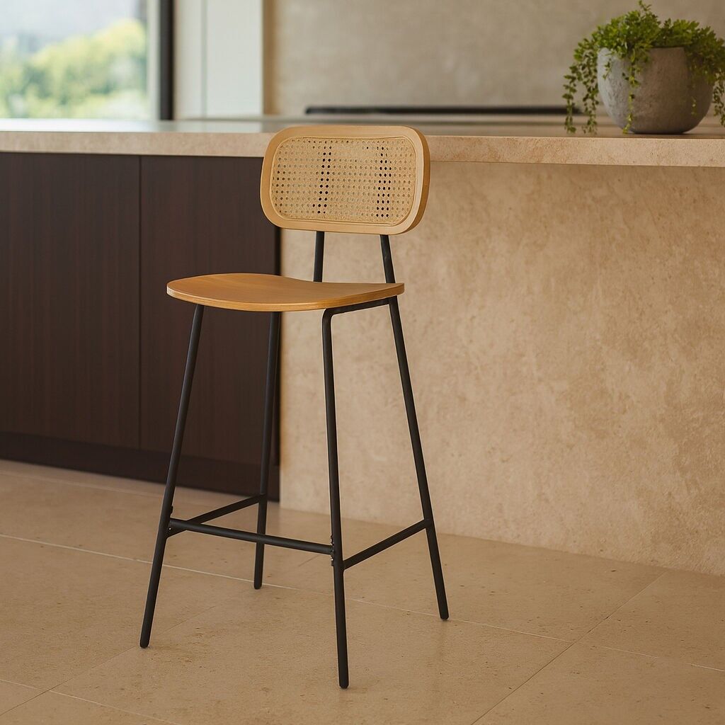 Conjunto de 2 taburetes de bar NOSARA en ratán, madera natural y metal negro