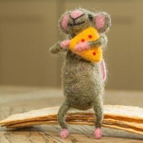 Mouse with Cheese - by Sew Heart Felt