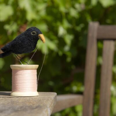 Birds on a Bobbin - Blackbird - by Sew Heart Felt