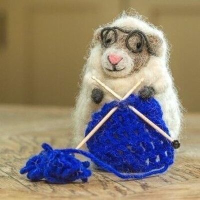 Knitting Nancy Sheep Blue - by Sew Heart Felt