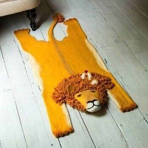 Leopold the Lion Rug - by Sew Heart Felt