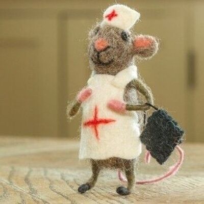 Nurse Mouse - by Sew Heart Felt