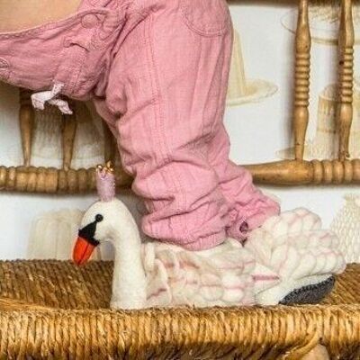 Pantofola per bambini Swan - di Sew Heart Felt