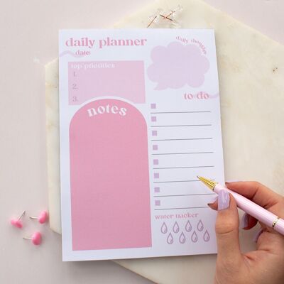 Planificador diario A5 con tema rosa