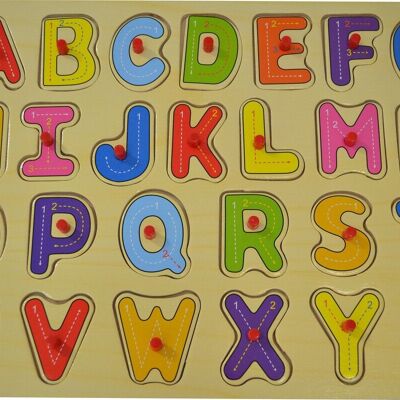 Holzpuzzle mit Buchstaben und Zahlenknöpfen