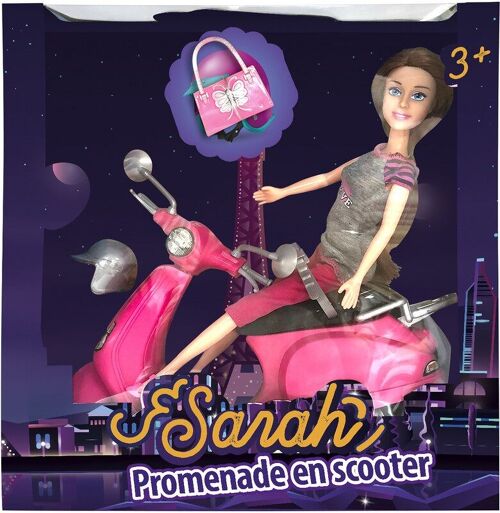 Poupée Sarah Promenade en Scooter