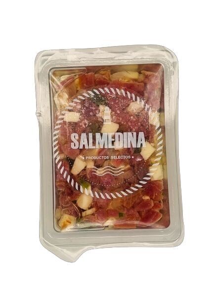 Picadillo di tonno affumicato con formaggio, pepe e cipolla