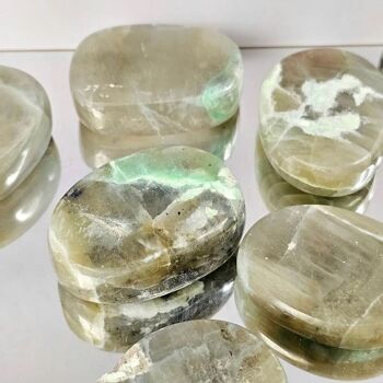 Palmstones en cristal de pierre de lune verte 1KG 2