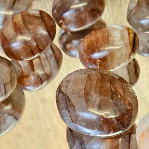 Fire Quartz Crystal Palmstones 1KG