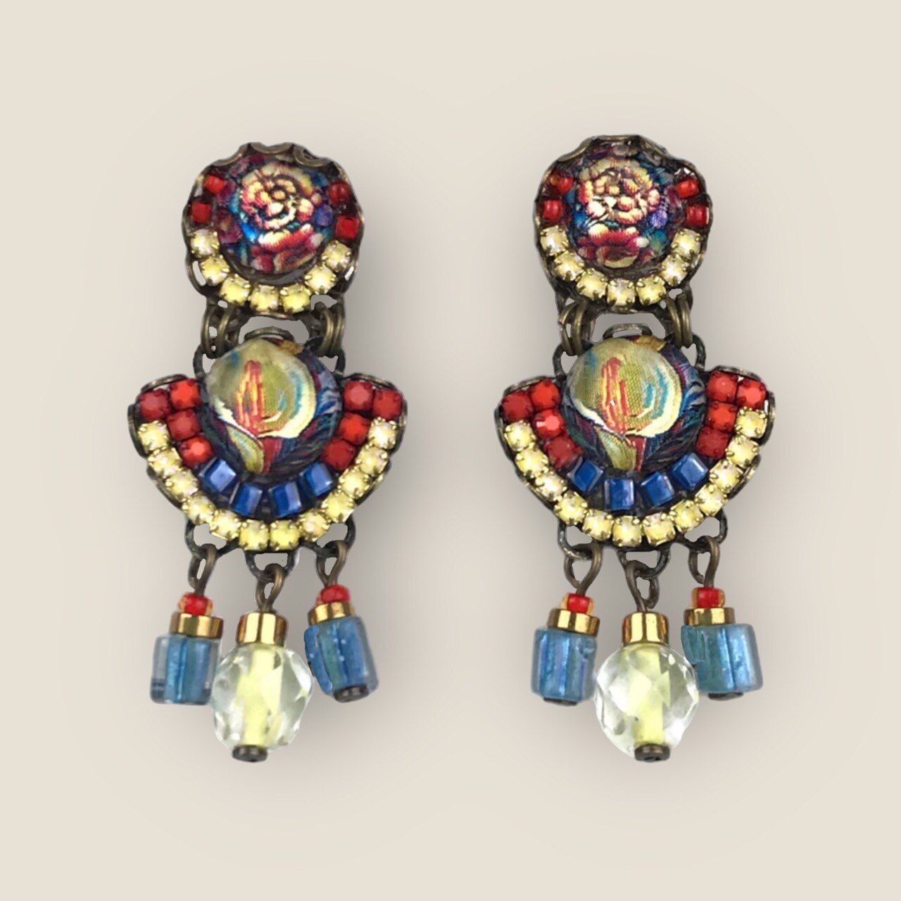 ORECCHINI PICCOLI CON CRISTALLI DI CALA