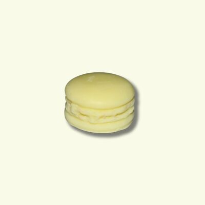 Macaron fondant flavored with lemon meringue