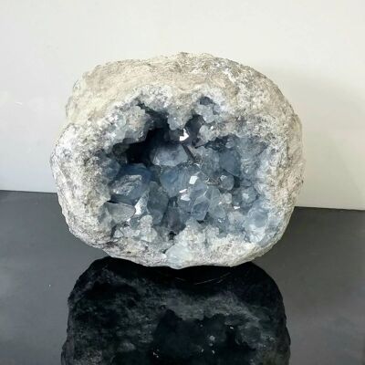 Geode di cristallo di celestite extra large - 1 XL di celestite