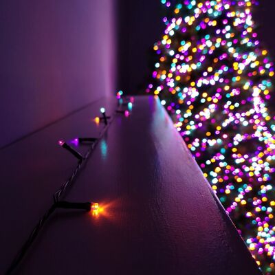 Weihnachts-Lichterkette, 600 regenbogenfarbene LEDs und 60 m lang – batteriebetrieben, mit Timer und Multifunktion (drinnen oder draußen)