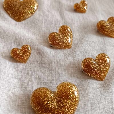 Gold glitter heart brooch