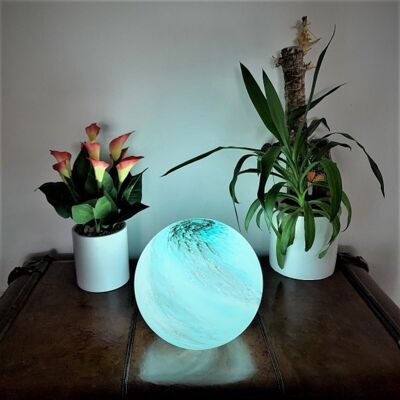 Glass planet lamp