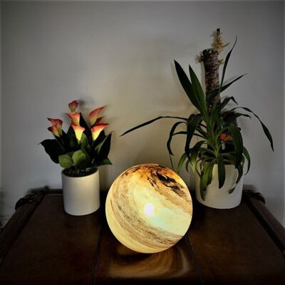 Glass planet lamp