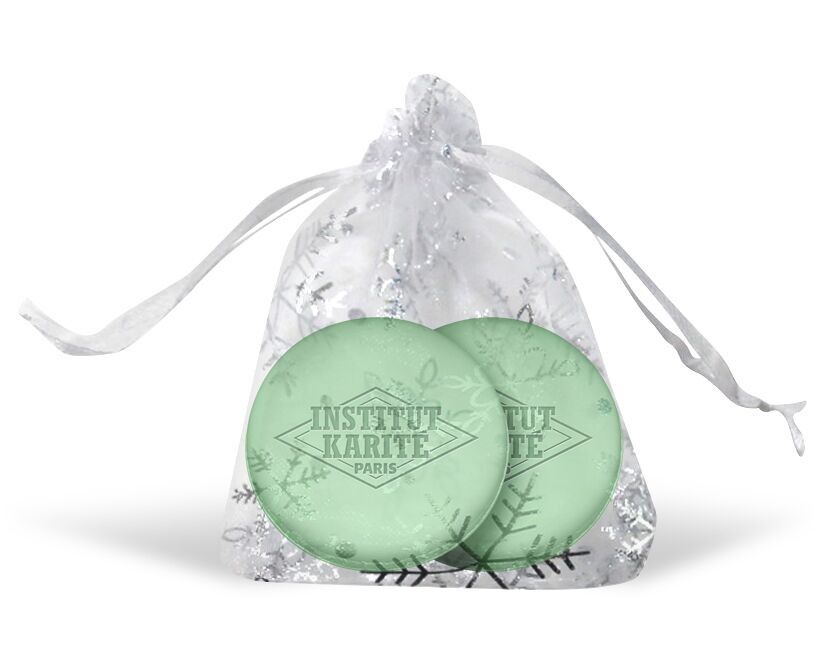 Confezione natalizia di macaron con mughetto