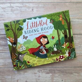 Livre pop-up du Petit Chaperon Rouge 1