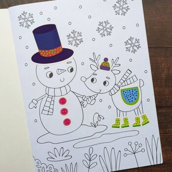 Livre de coloriage et d'activités Habille-moi - Bonhomme de neige 3