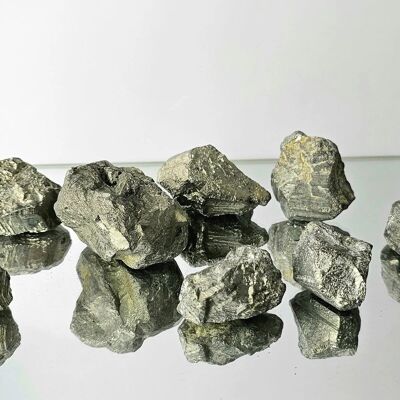 Lot de cristaux de marcassite et de pyrite