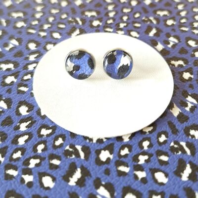Orecchini a bottone con stampa leopardo blu fatti a mano