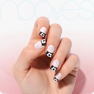 Gelblätter – Floral Noir – Nooves Nails