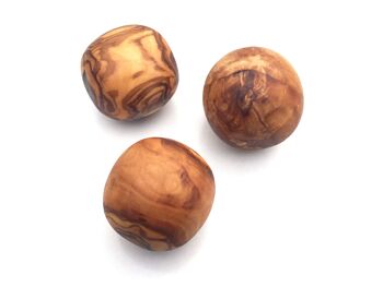 Boule en bois d'olivier sculptée à main levée boule décorative en bois petite 4