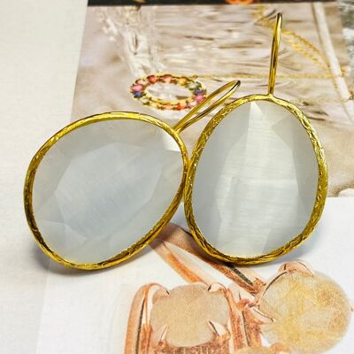 Boucles d'oreilles pierre cateye blanche grande