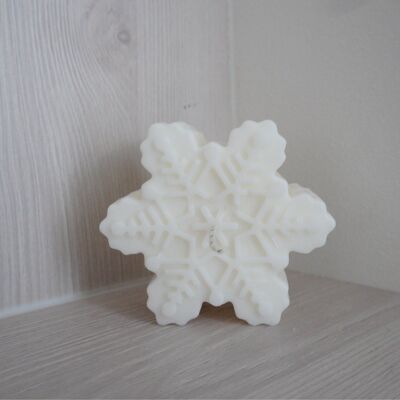 Snowflake candle