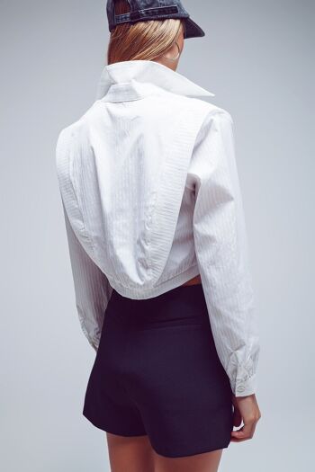 blouse courte en popeline à rayures blanches 2
