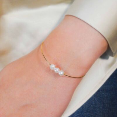 Emy 3 pearl bangle