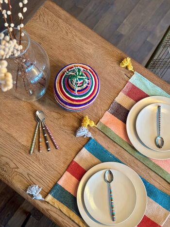 Sets de table en coton rayé multicolore avec pompons 14