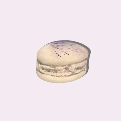 Macaroon fondant scented with White orchid
