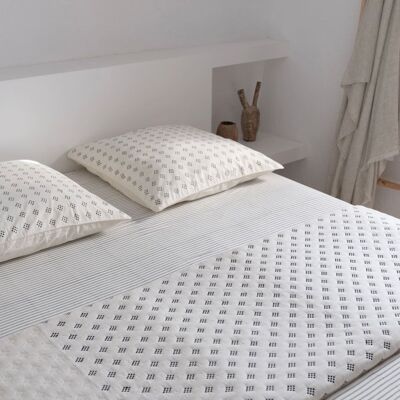 Dohar Double Black Lines Bed Sheet - 220x240