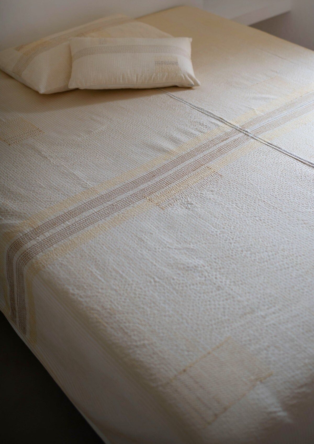 Sujni Marigold Tagesdecke