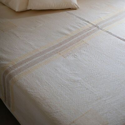 Sujni Marigold bedspread