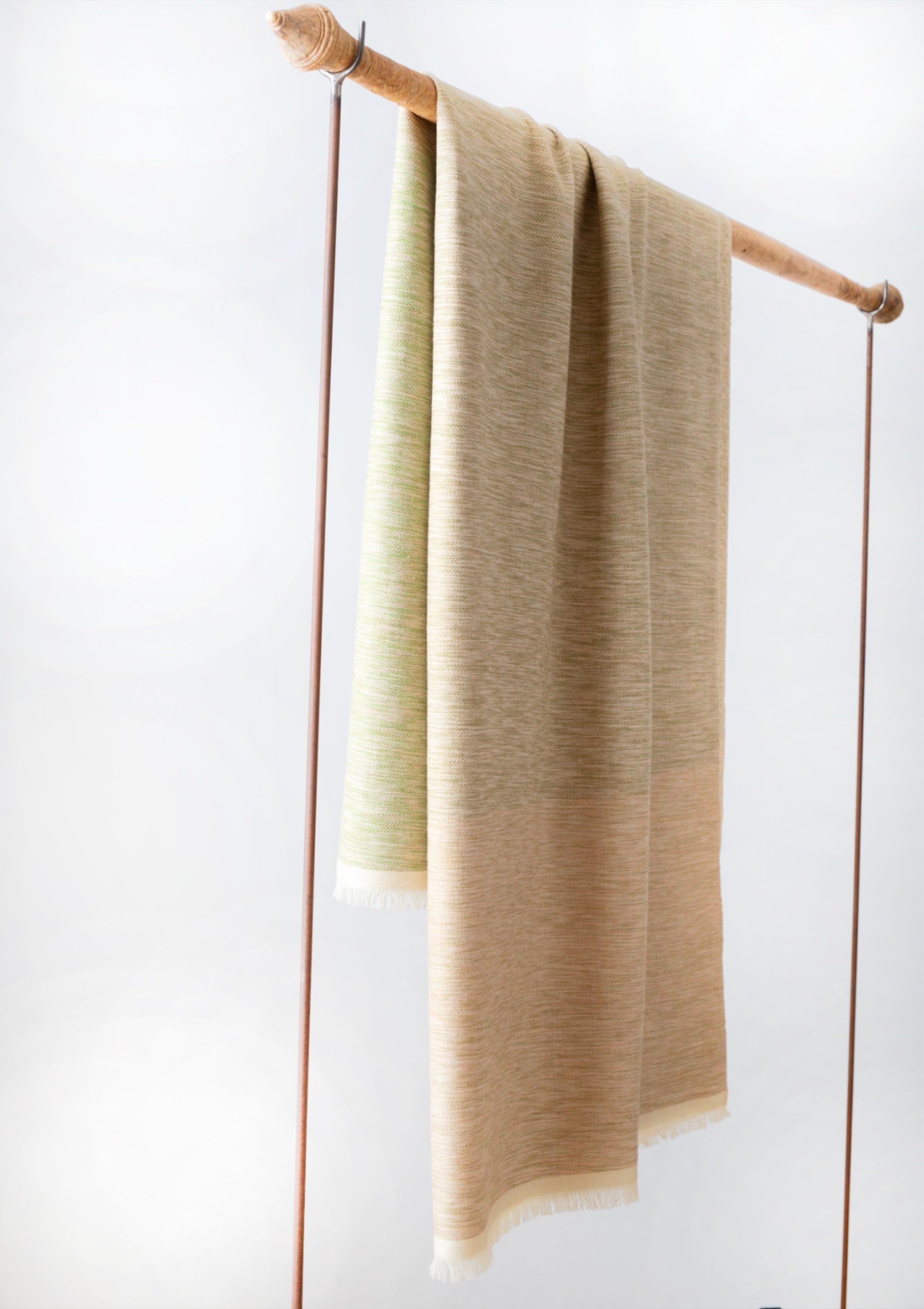 Plaid verde ombré con riso e neem