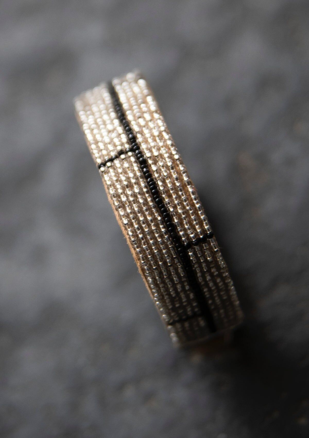 Bracciale Aari in cristallo e nero