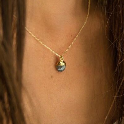 Chain or lurex thread necklace, fine stone pendant (CCHMA6)