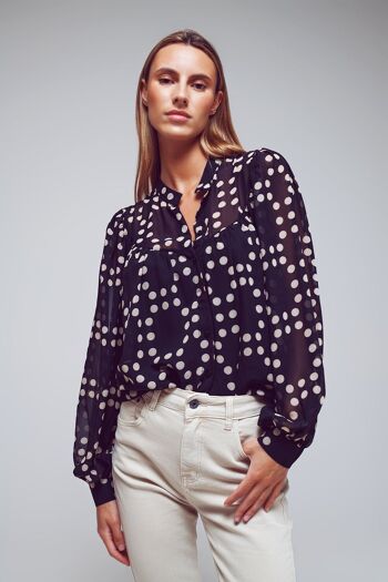 Blouse à manches ballon et col style Mao en imprimé à pois crème et noir 5