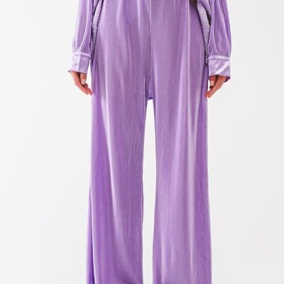 Pantalones anchos plisados ​​de satén en lila