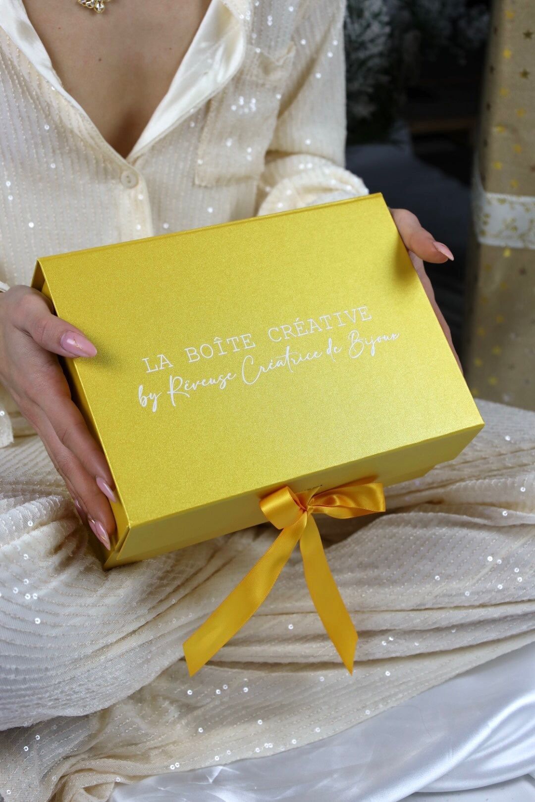 • LA CAJA CREATIVA •