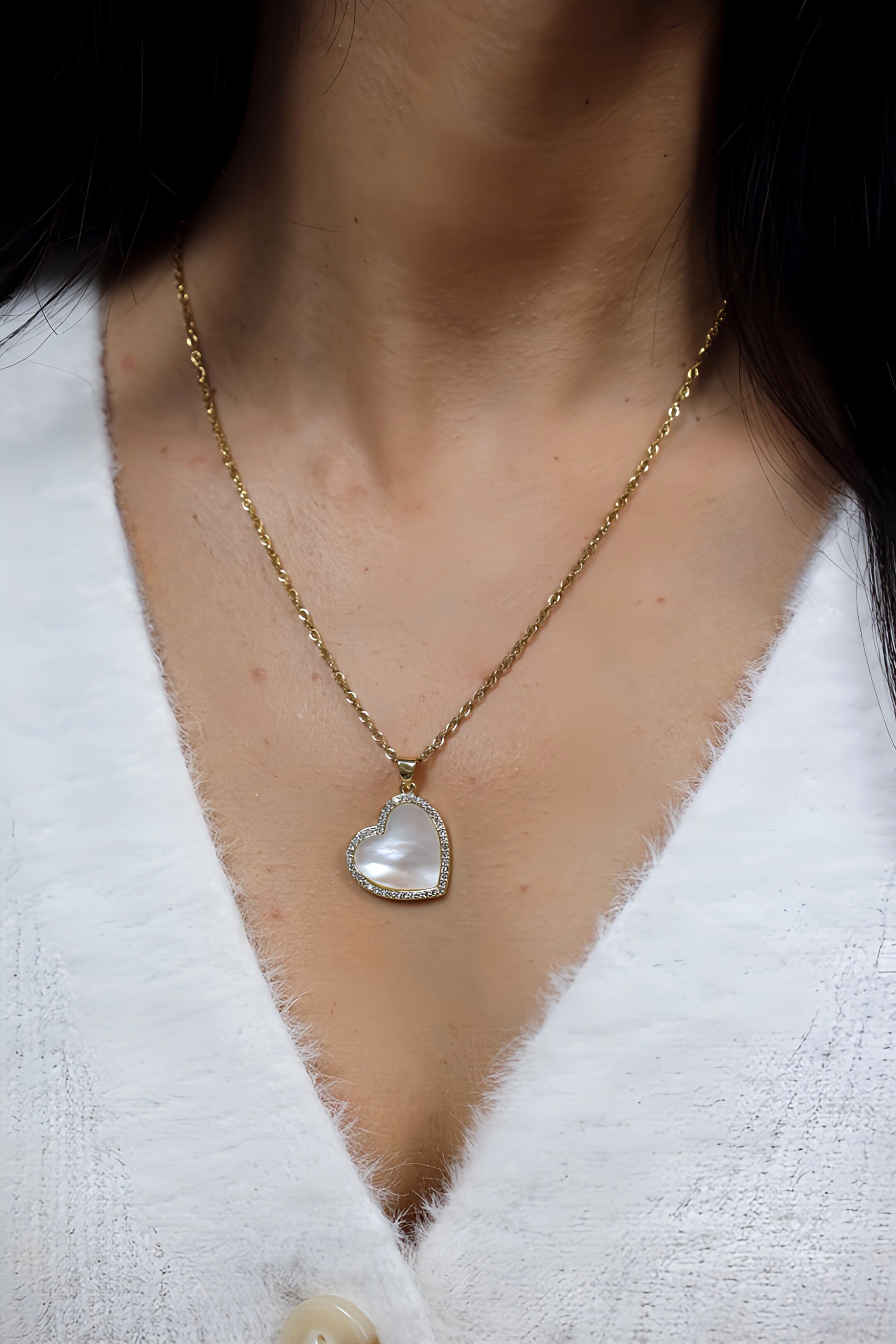 COLLANA • WINONA •