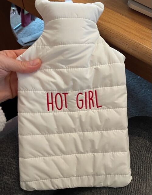 Idée cadeau : Bouillotte doudoune "Hot girl"